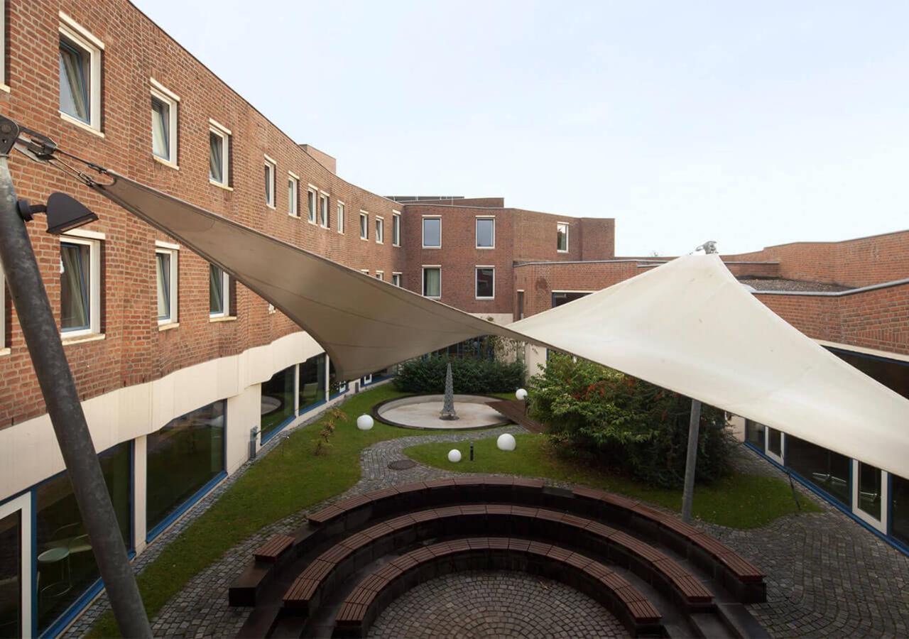 Katholische Akademie Schwerte Hotel Luaran gambar