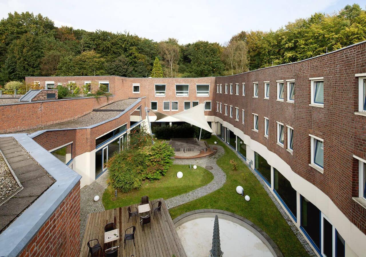Katholische Akademie Schwerte Hotel Luaran gambar