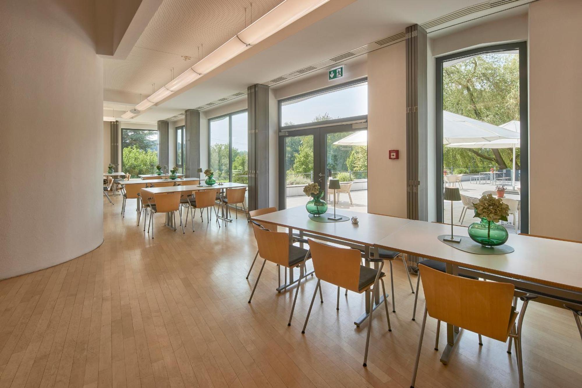 Katholische Akademie Schwerte Hotel Luaran gambar